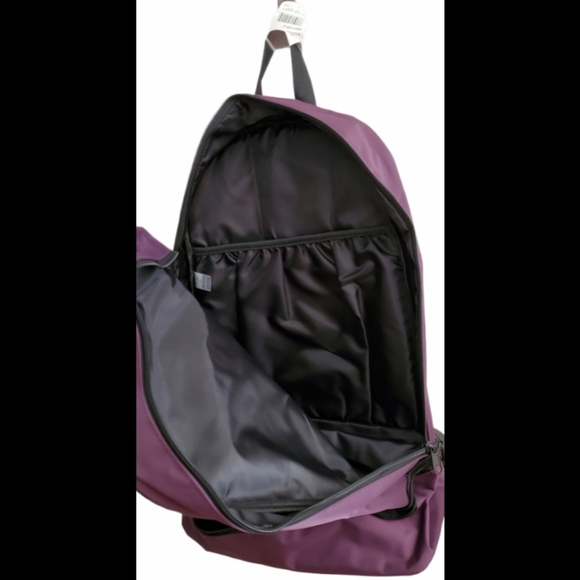 Backpack - Picture 4 of 5